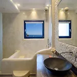 Villa Beautiful Santorini 3 Bedrooms Phos Private Pool & Seaviews Karterados (Santorini)