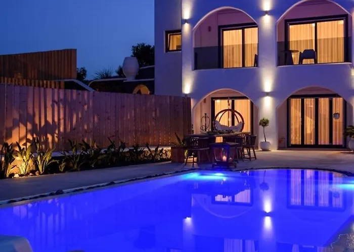 Beautiful Santorini 3 Bedrooms Phos Private Pool & Seaviews Villa Karterádos
