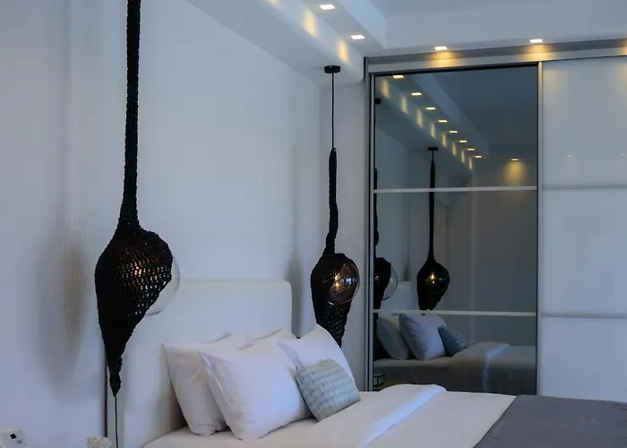 Beautiful Santorini 3 Bedrooms Phos Private Pool & Seaviews Villa *