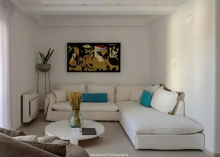 Beautiful Santorini 3 Bedrooms Phos Private Pool & Seaviews Villa Karterados (Santorini)